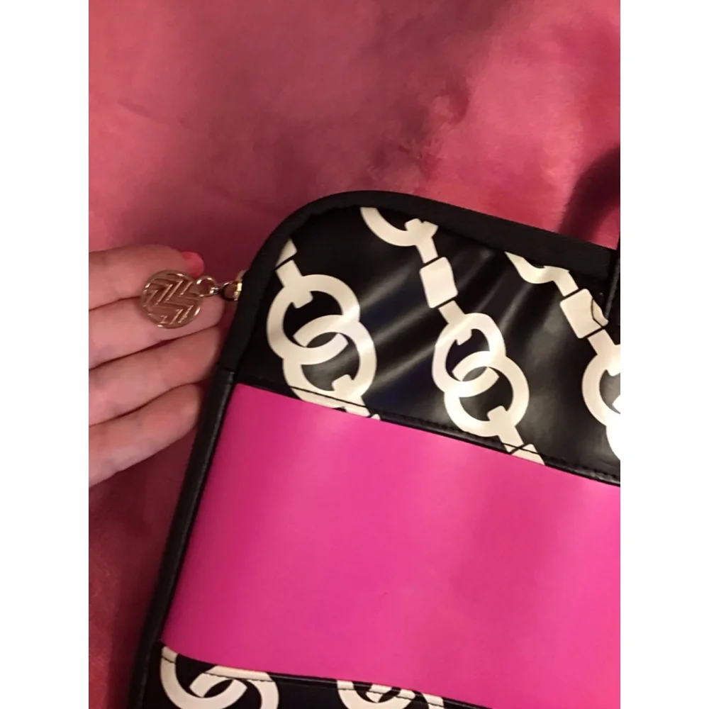Black Hot Pink White Chain Laptop Bag NEW